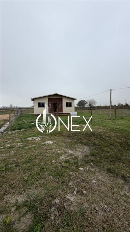 Se alquila casa en San Jacinto.