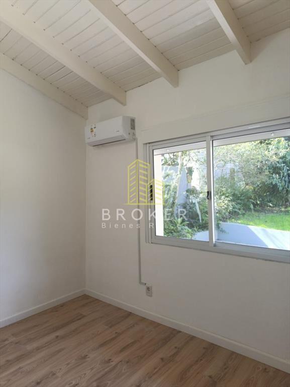 Venta casa Punta del Este Pinares 4 dormitorios Piscina Bar