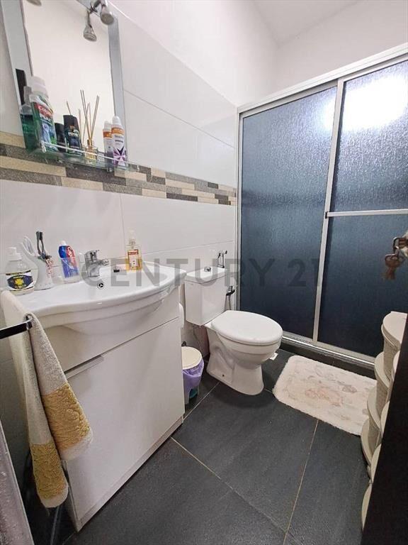 Venta Casa en Lomas de Solymar Sur-2 D-Jardín-Cochera-par...