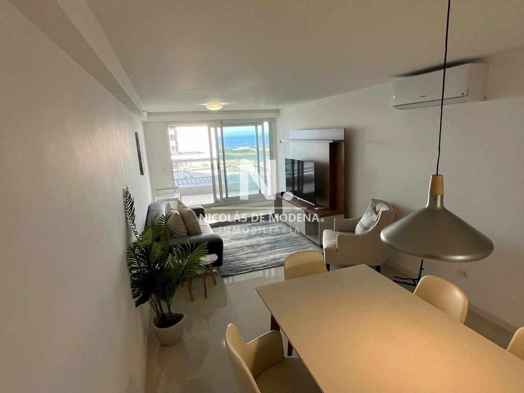 Apartamento en Alquiler, 2 dormitorios, Punta del Este