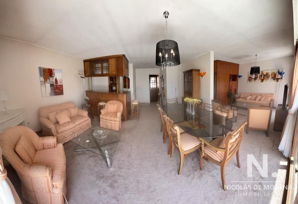 Pent house con parrillero y vista a Isla Gorriti