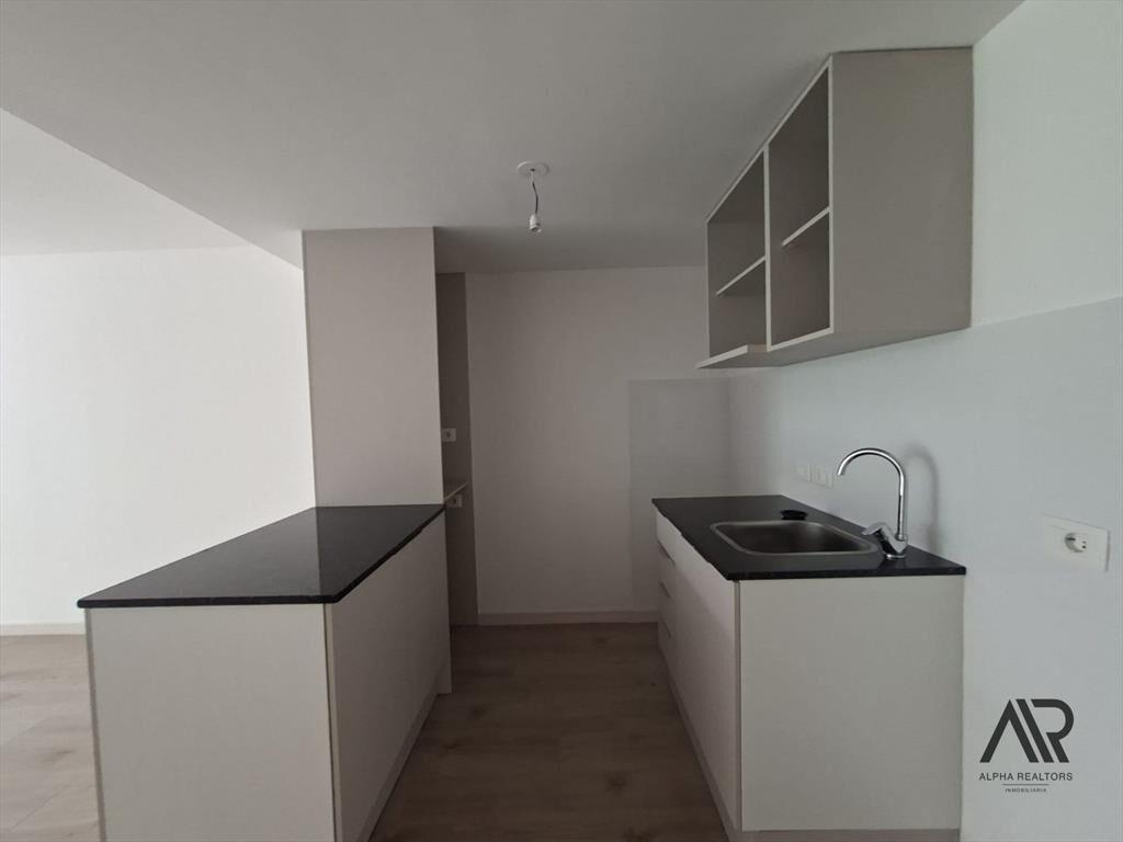Venta Apartamento De 2 Dormitorios En Tres Cruces