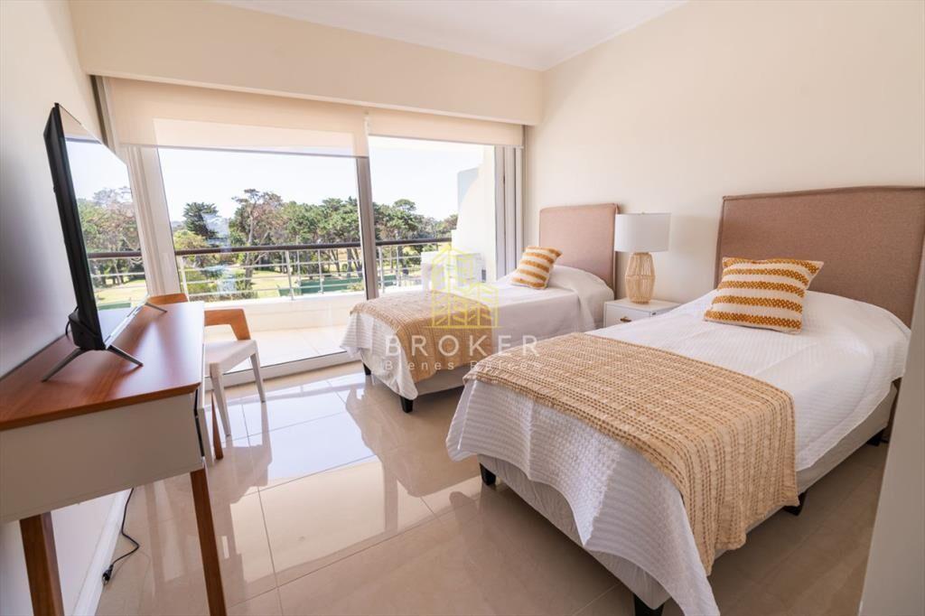 Venta apartamento Penthouse punta del este mansa