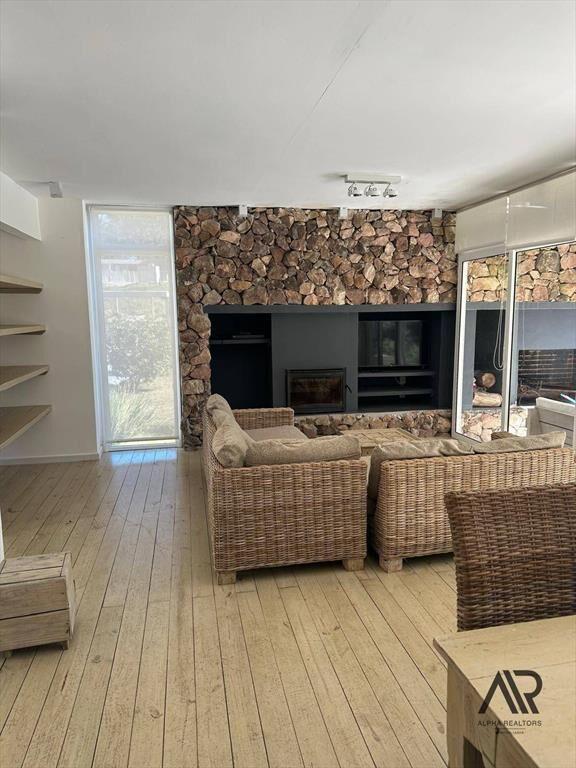 Casa en venta c/ cochera en Laguna Del Sauce