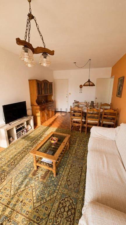 VENTA APARTAMENTO POCITOS AL FRENTE CON BALCÓN 2 DOR 2 BA...