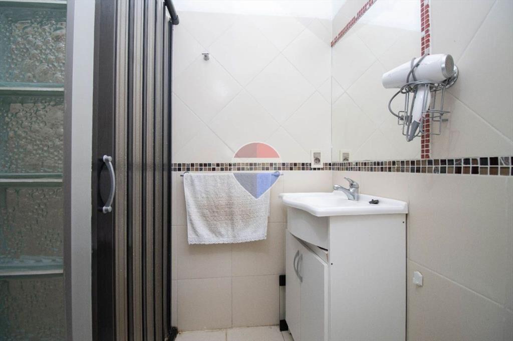 VENTA DE 2 CASAS INDEP. EN BALNEARIO ARGENTINO
