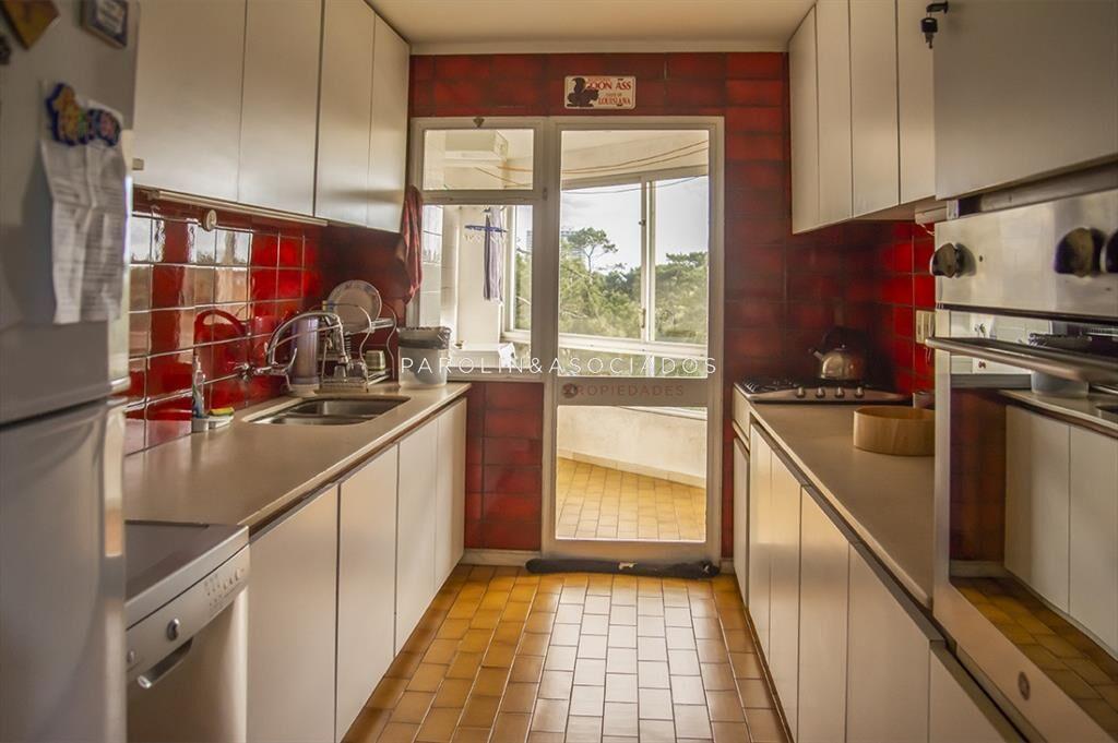 Venta Apartamento de 3 dormitorios en zona Punta