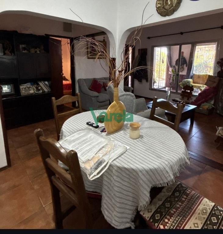 Venta de casa en Salinas, 2 dormitorios, a metros de la ram