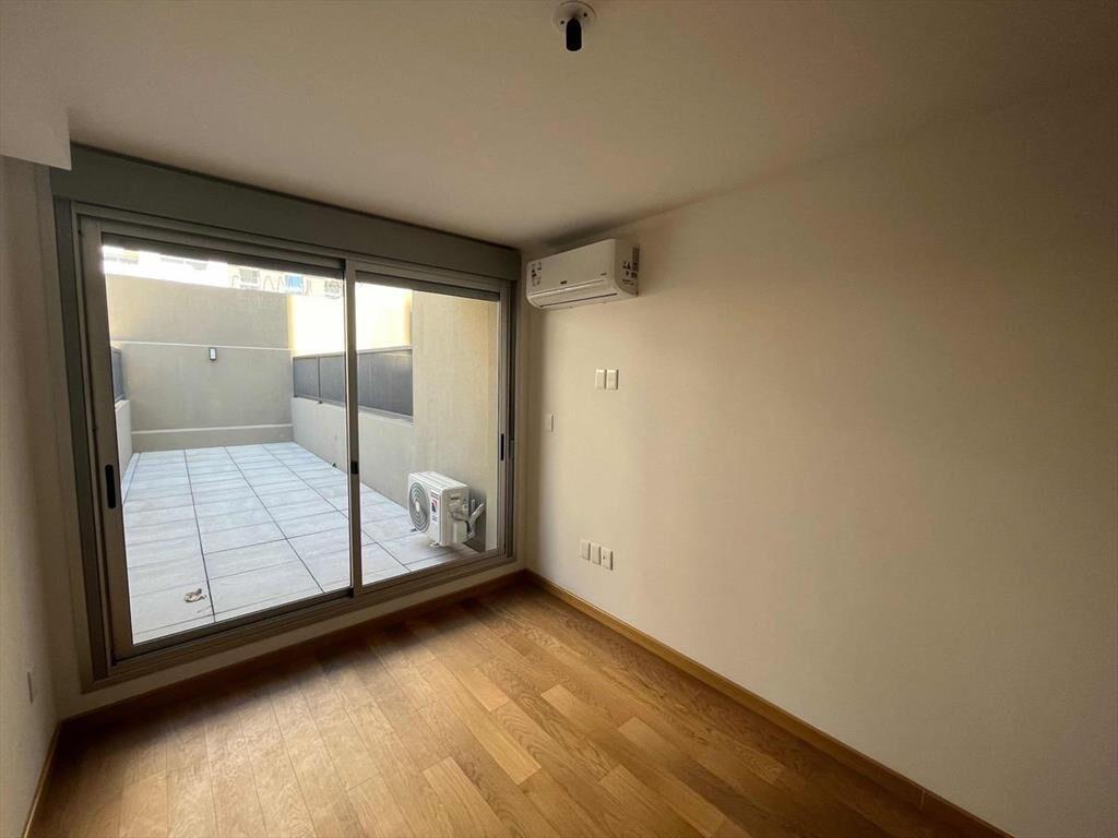 Venta, Monoambiente Con Patio, Pocitos