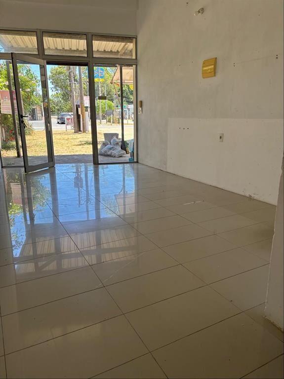 GRAN PUNTO PARA DIVERSOS RUBROS COMERCIALES. Local Alquiler