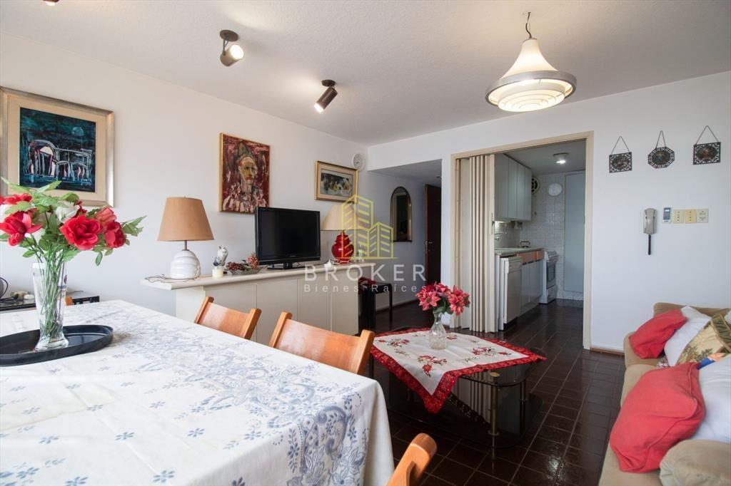 Venta de apartamento 3 dormitorios en peninsula.