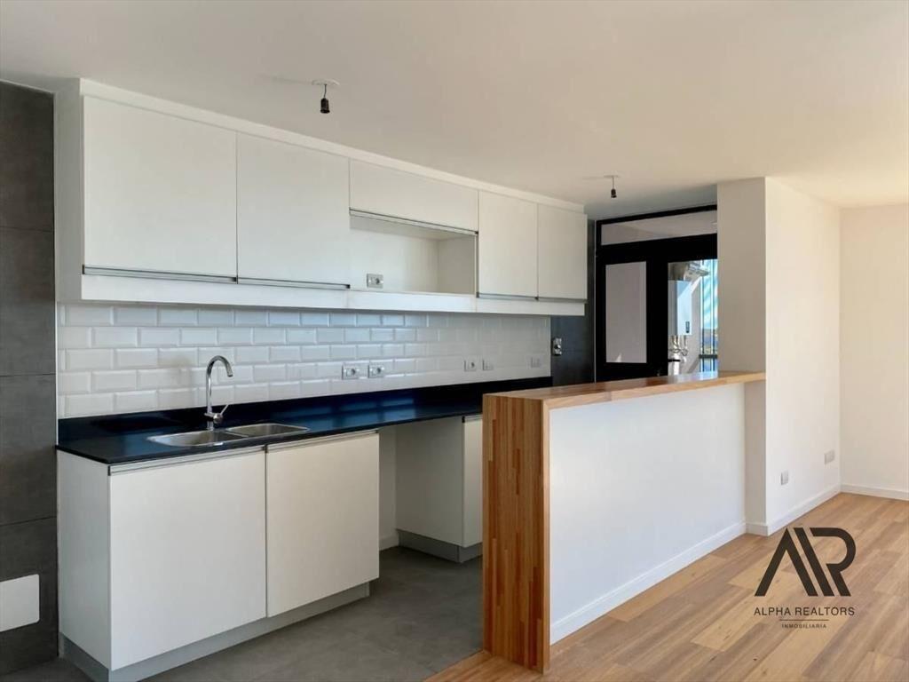 Venta Apartamento 3 Dormitorios Con Vista Al Lago