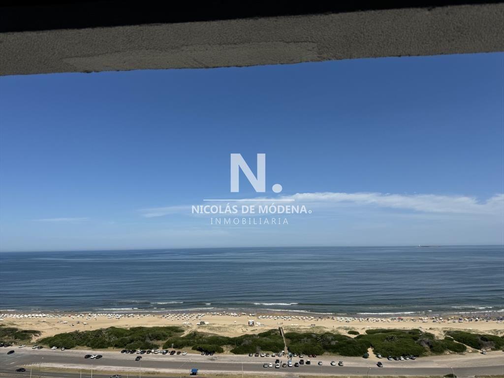 Punta del Este, 3 dormitorios con vista al mar
