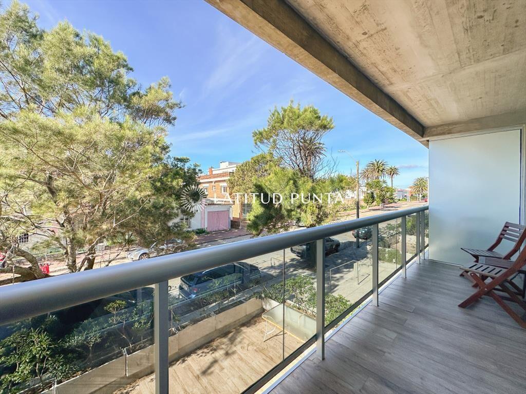 Apartamento en venta con renta anual