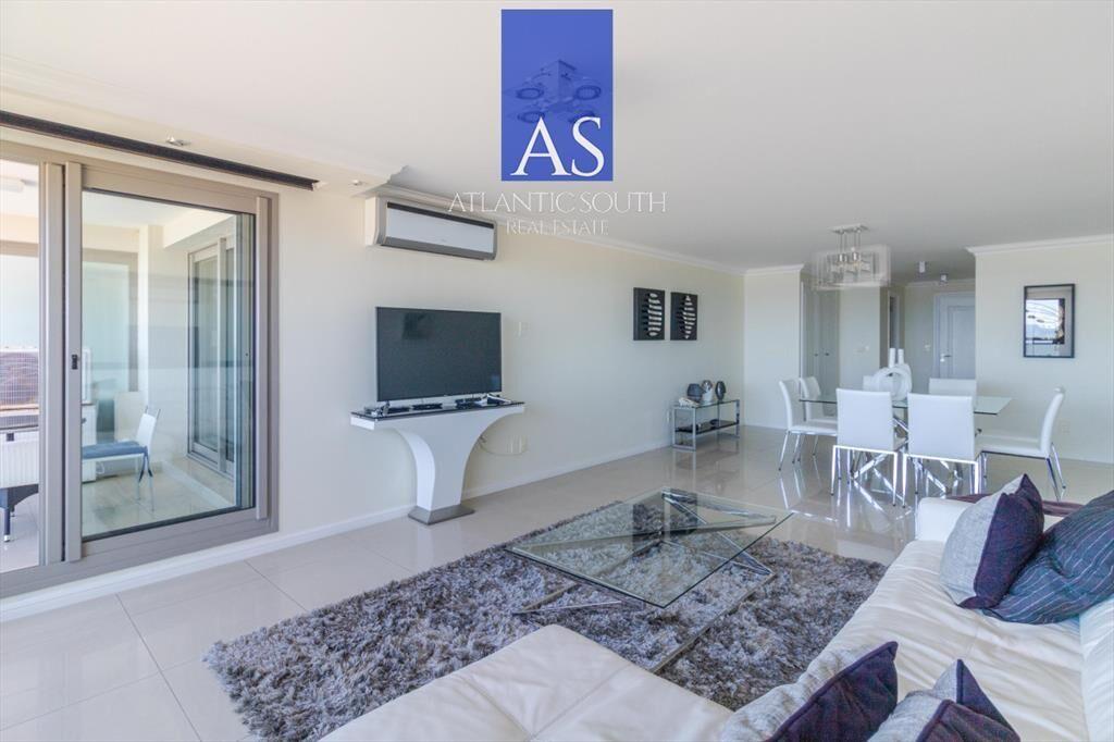 Apartamento de 3 dormitorios en suite frente al