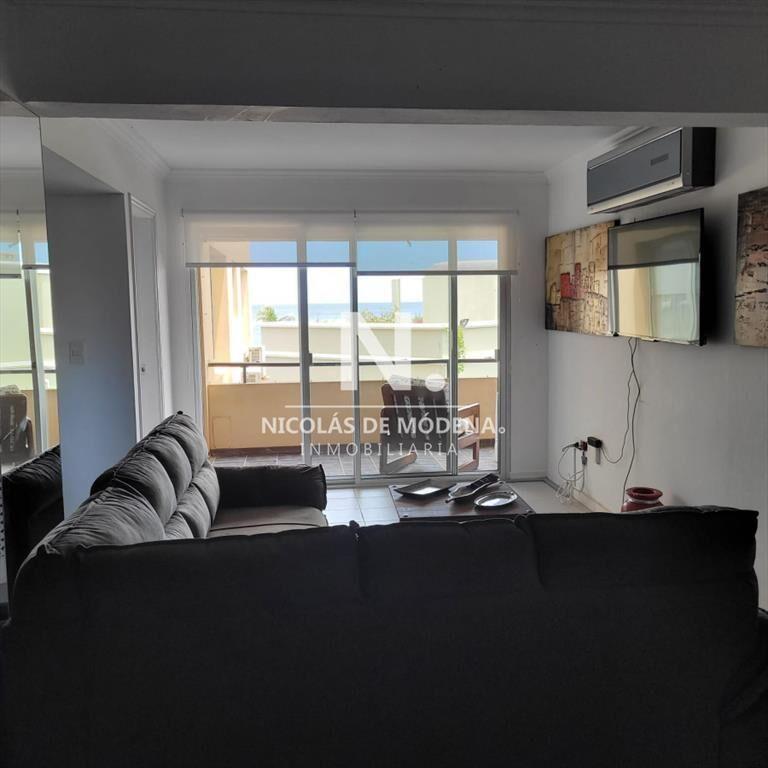 Vende apartamento de 3 Dormitorios en Pinares del