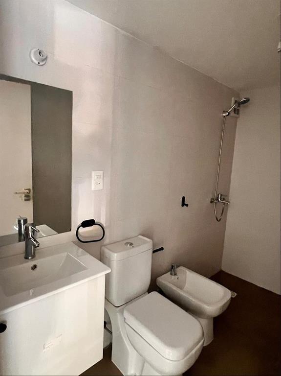 Apartamento de 1 dormitorio al frente a pasos del Shopping
