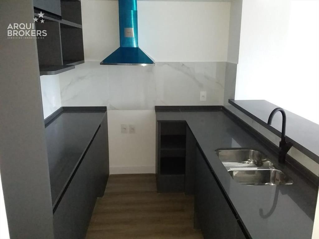 Apartamento de tres dormitorios en venta en Malvín - 101