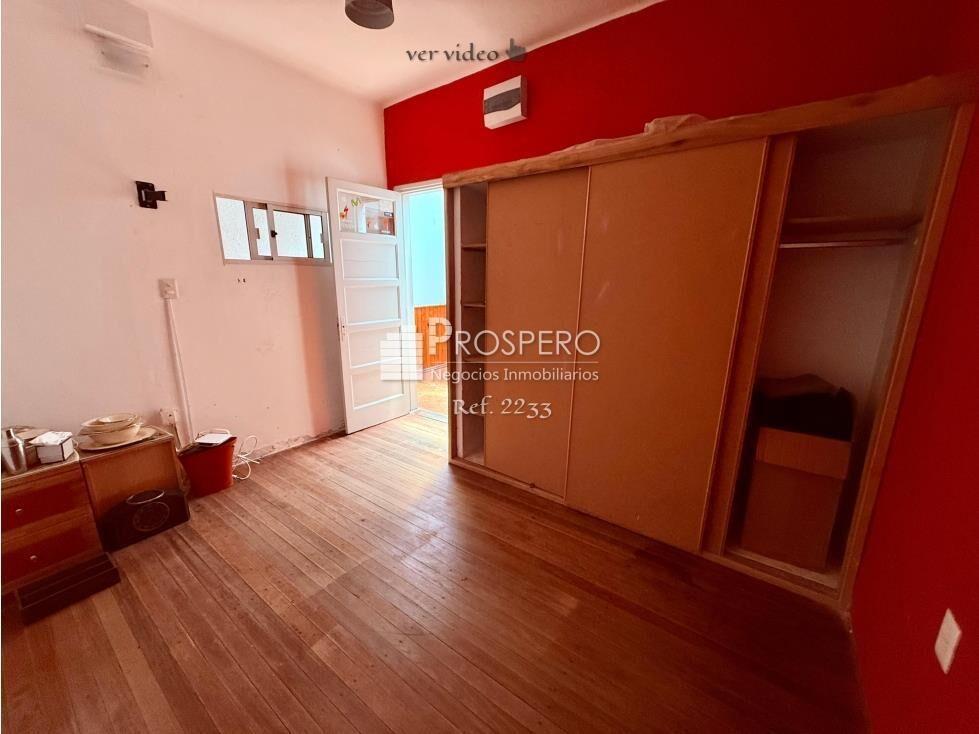 2233/4 Venta terreno con construccion 2dorm Pocitos Nuevo