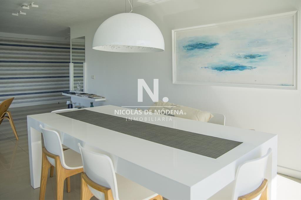 Vende gran apartamento en Brava - Punta del Este