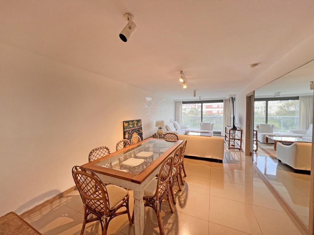 Apartamento en venta y alquiler anual 2 Torre