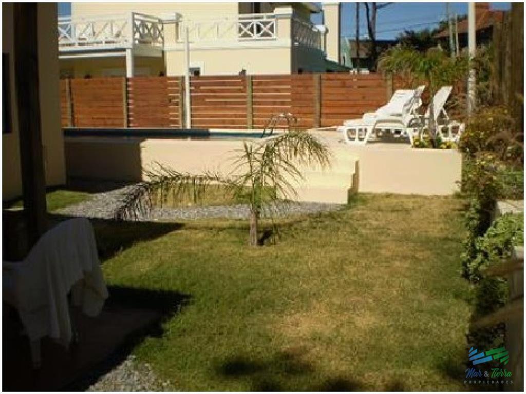 Muy linda casa ubicada a 150 metros del mar, con