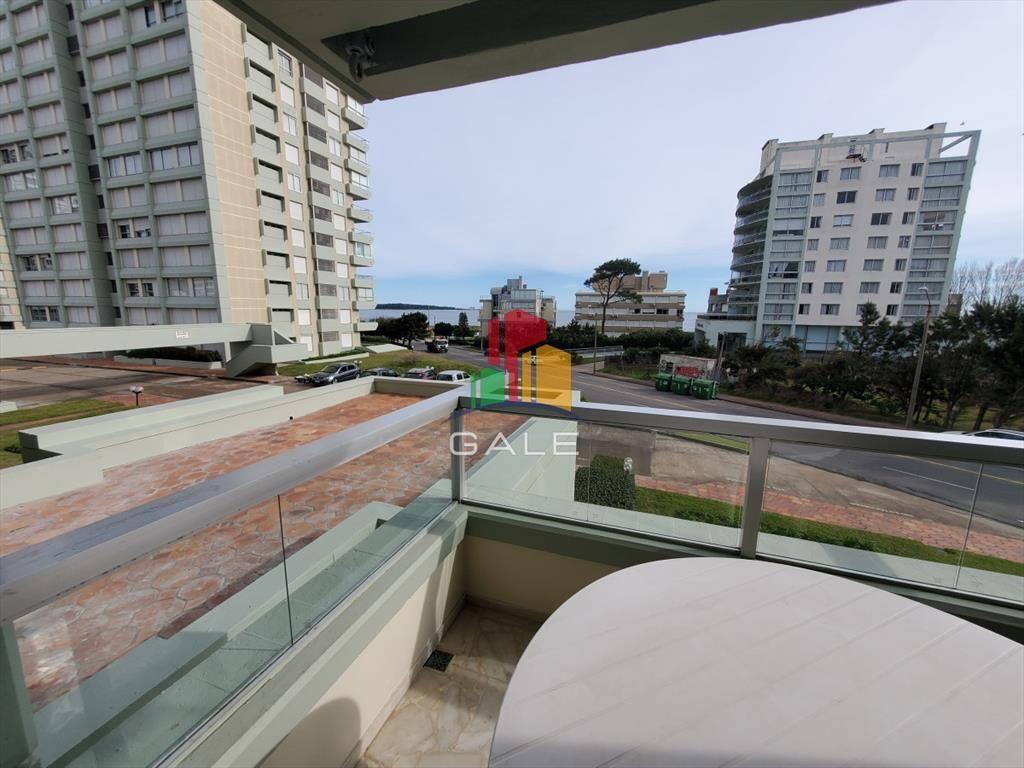 Alquiler de apartamento de 3 dormitorios en Punta del Este