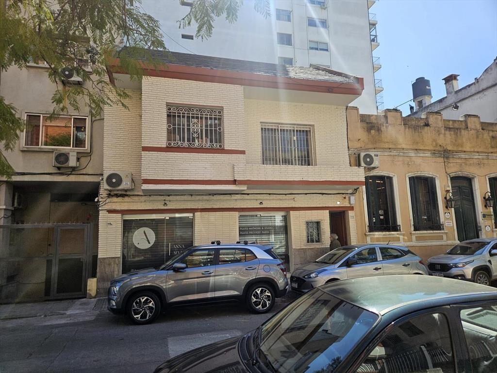 Pocitos, metros Av Brasil y Libertad, 45 m2, nueva , planta