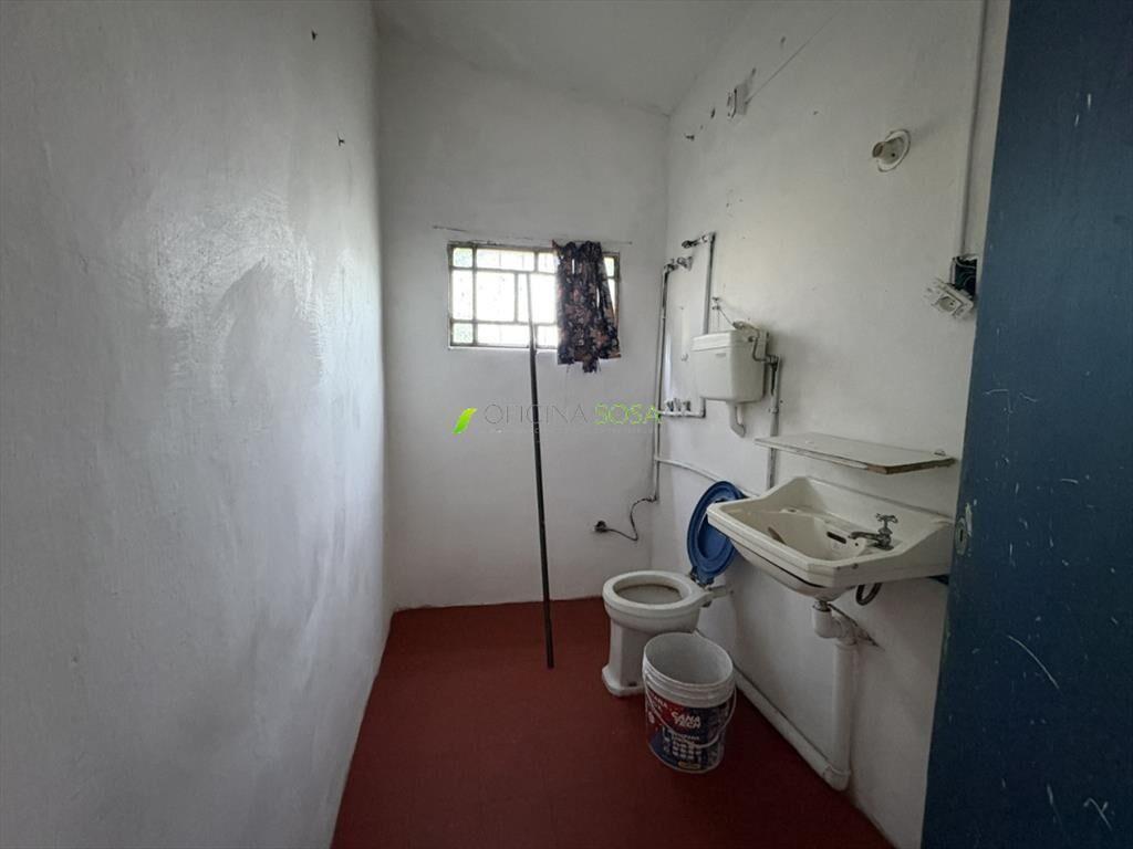 LEAL DE IBARRA - CASA CON TERRENO DE 2200 METROS