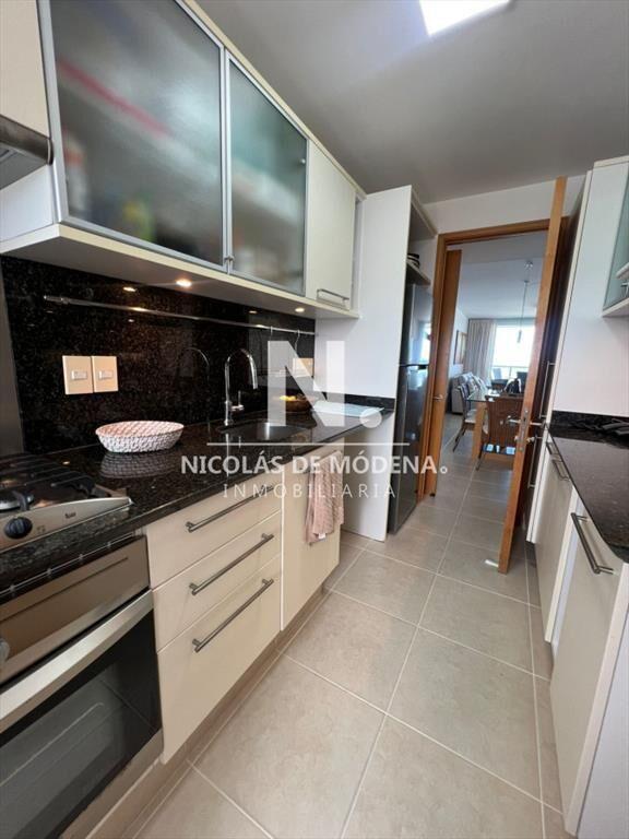 Departamento de 2 dormitorios en venta en torre