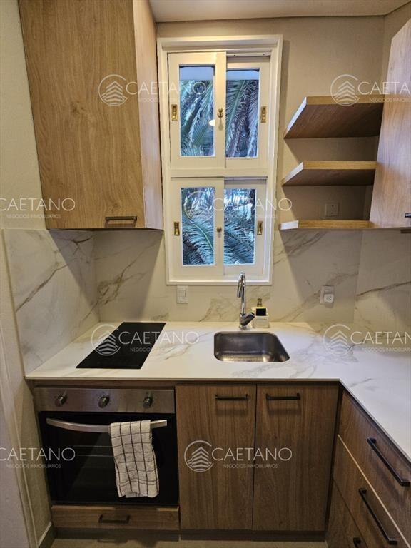 Apartamento en alquiler anual 1 dorm - Edificio