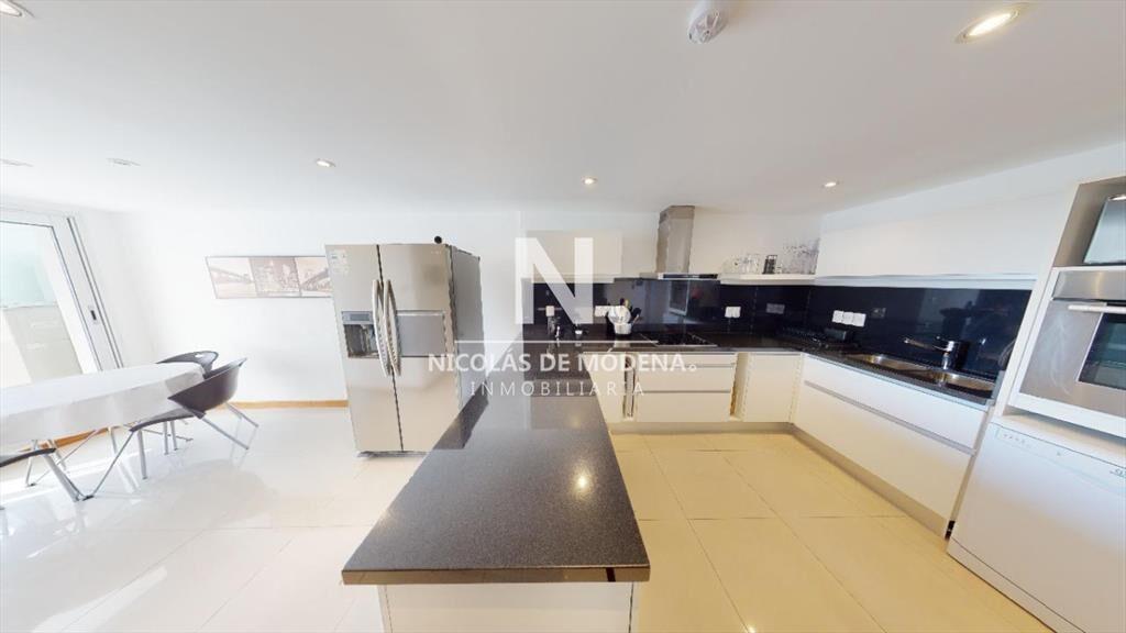 Vende Apartamento en Brava - Punta del Este de 3dormitorios