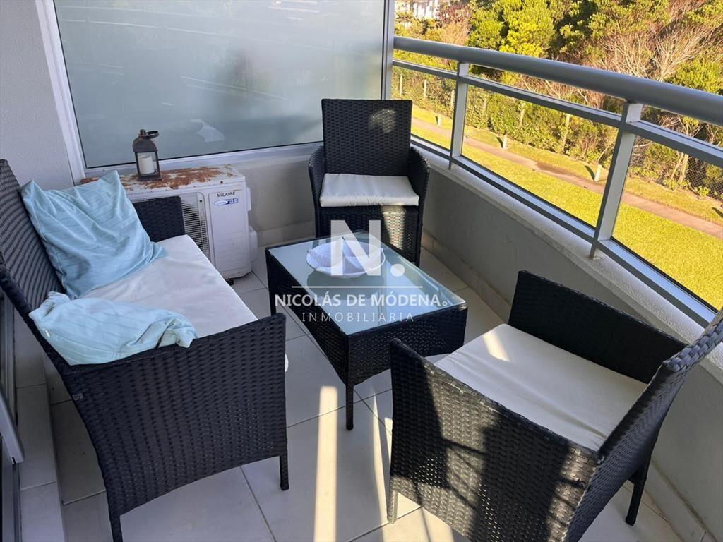Departamento de 2 dormitorios en Ocean Drive II, Punta del