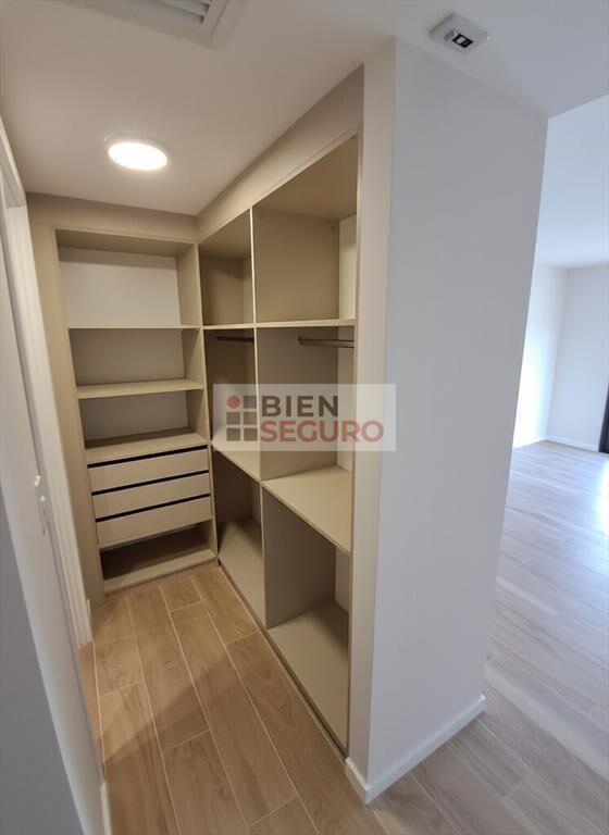 Penthouse de 2 dormitorios en alquiler en Carrasco Norte. C