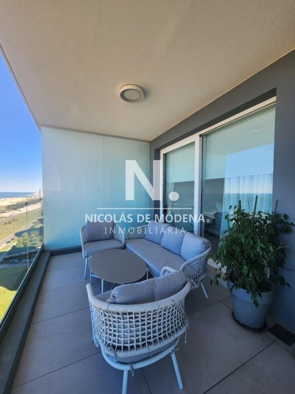 Vende apartamento de 3 dormitorios en suite, con vista al m