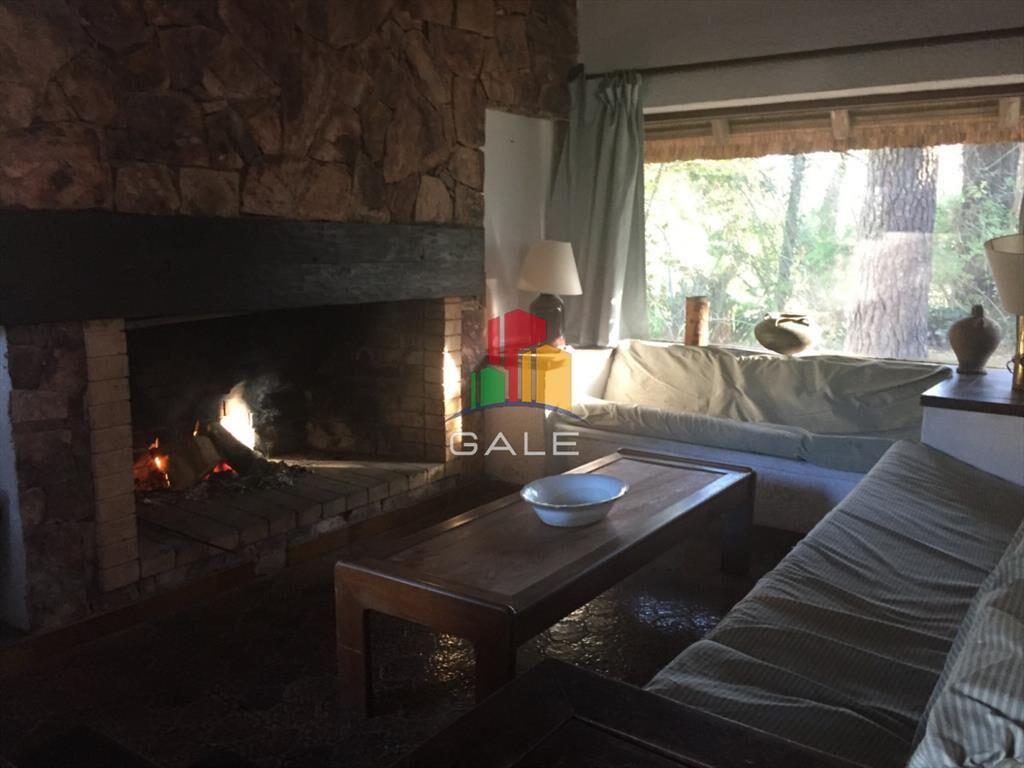 Linda casa en venta, zona cantegril