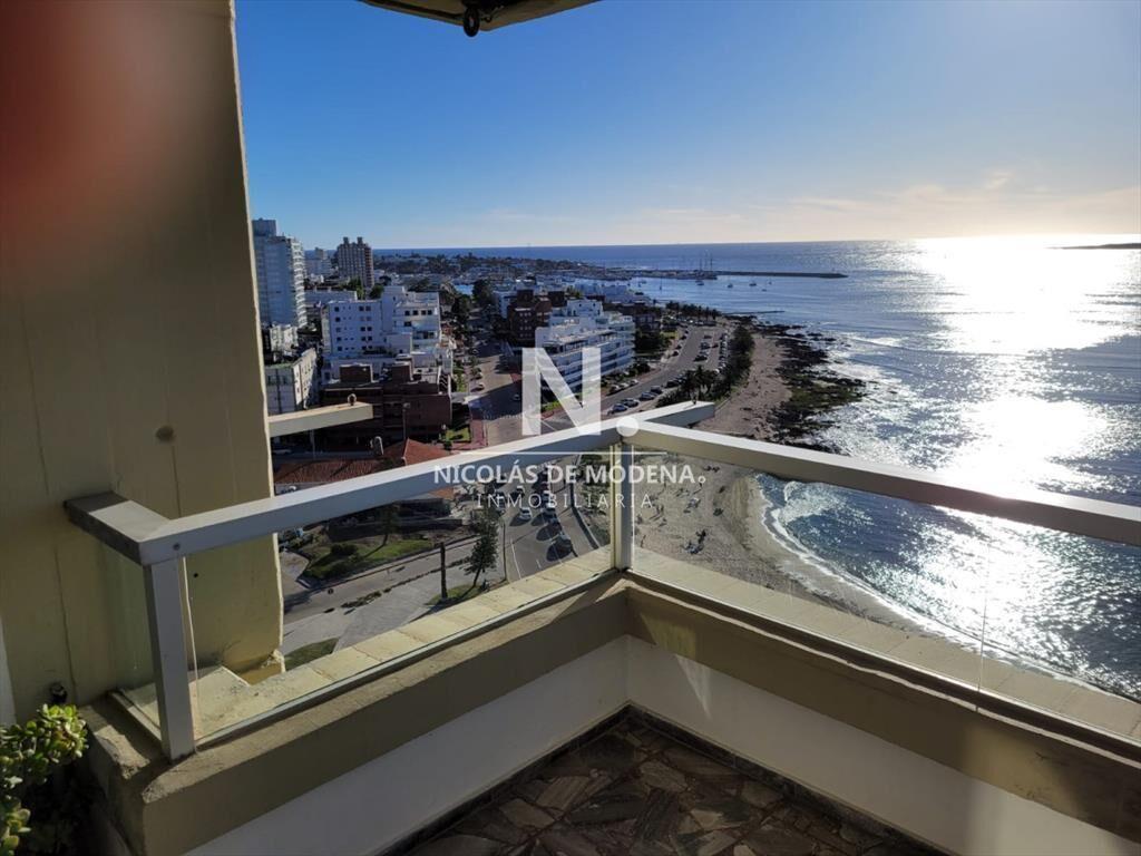 Departamento de 3 dormitorios en alquiler, Punta