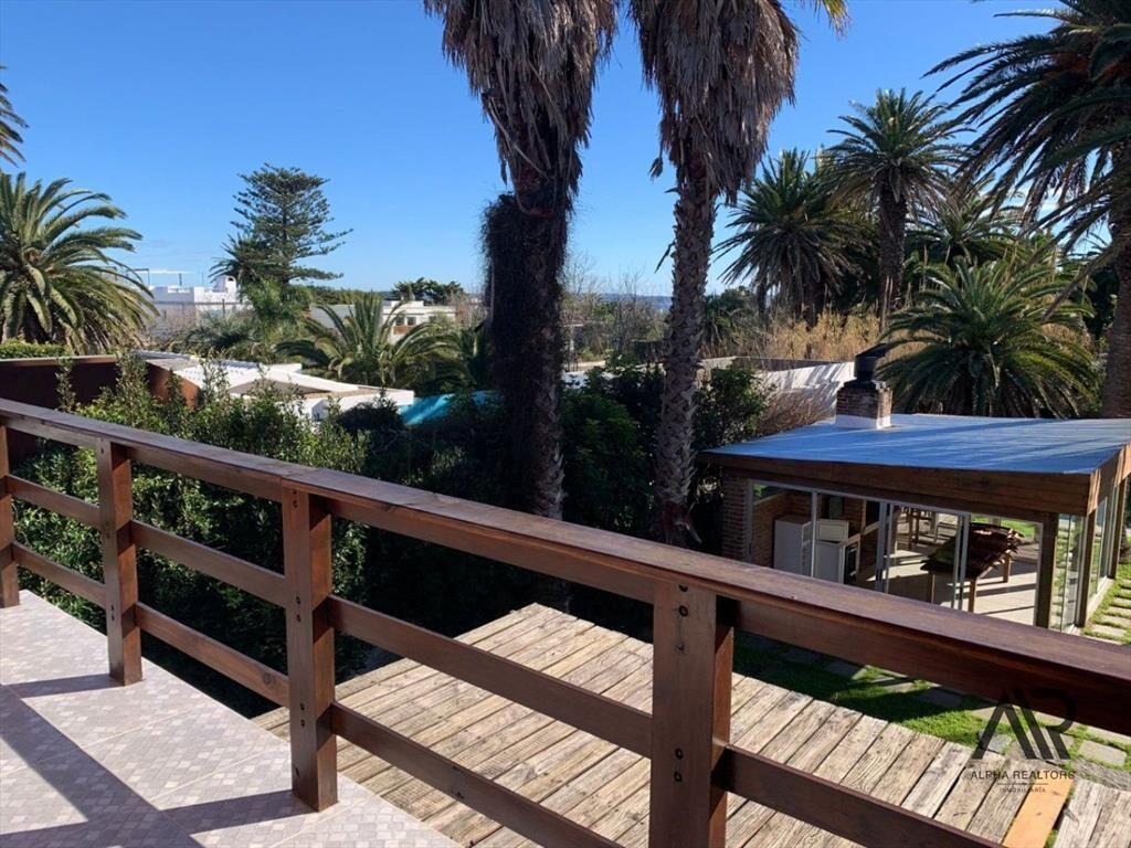 Gran casa en alquiler en Peninsula, proximo al faro