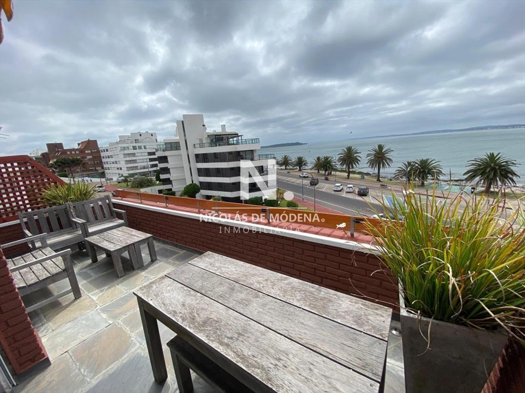 Vende apartamento con vista al mar de 3 Punta del
