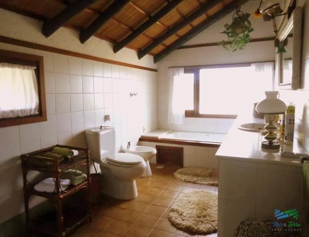 Vendo casa en El Chorro Manantiales de tres playa