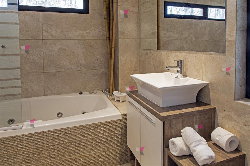 VENTA DE CASA DE CASA DE 4 DORMITORIOS EN SOLANAS VACATION