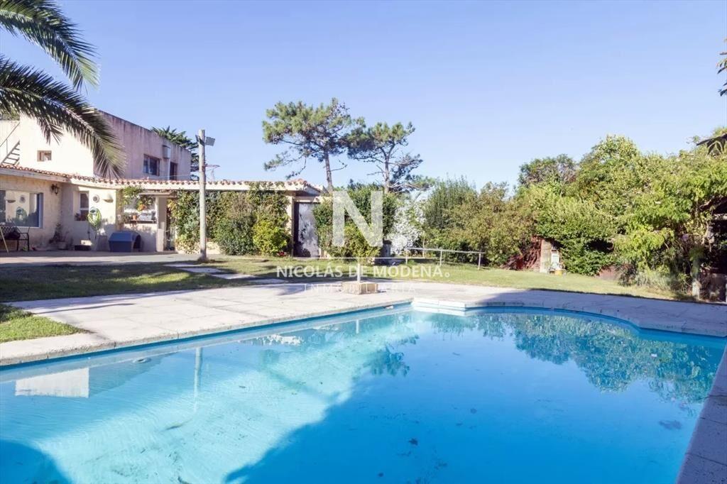 Chalet en venta en San Rafael proximo al mar. 5 +