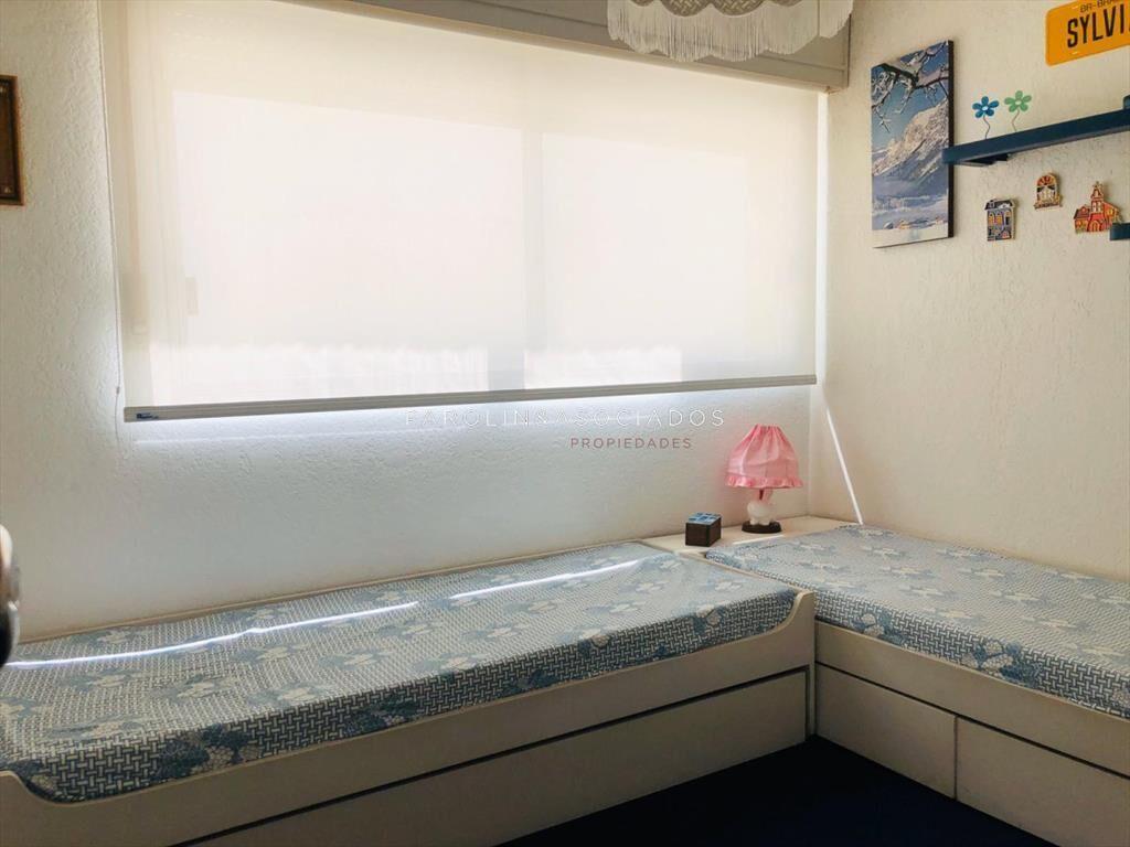 Apartamento en venta a pasos de Brava, Punta del Este.