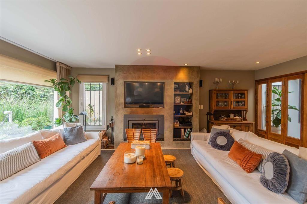 VENTA CASA CARRASCO SUR 3 DORMITORIOS PISCINA