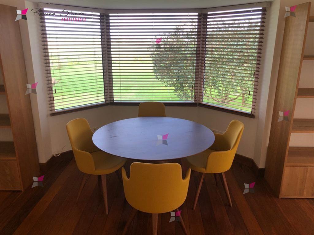 VENTA DE CASA DE 4 DORMITORIOS EN PUNTA BALLENA LAPATAIA PU