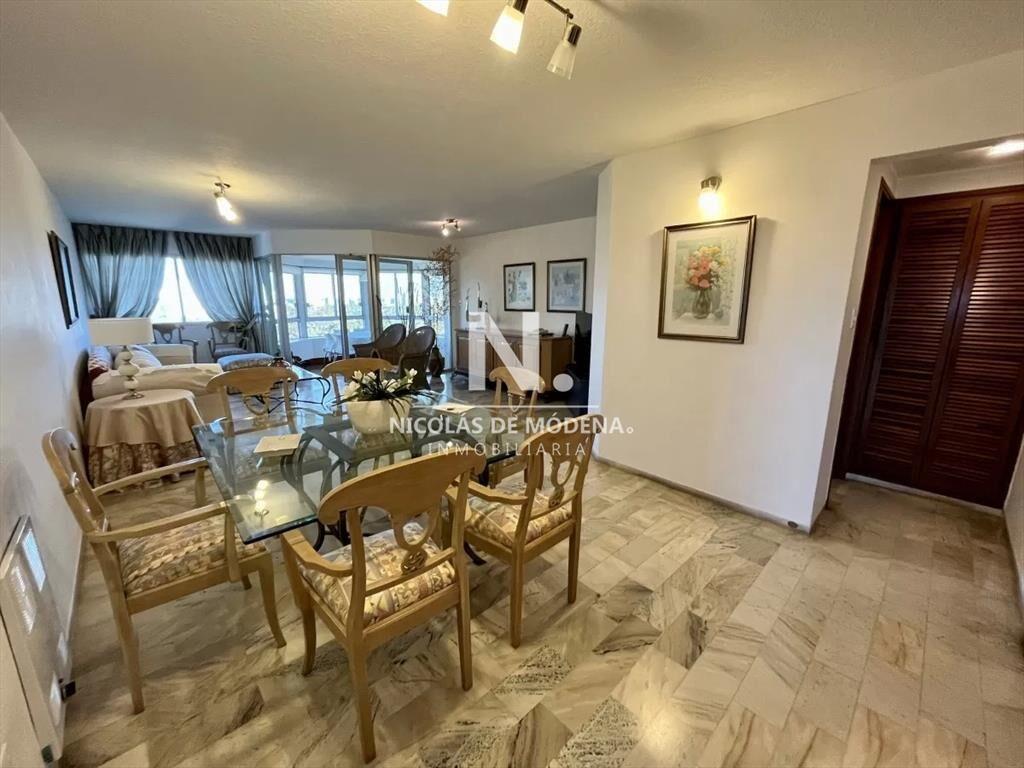 Apartamento en Venta de 3 dormitorios en Playa ,