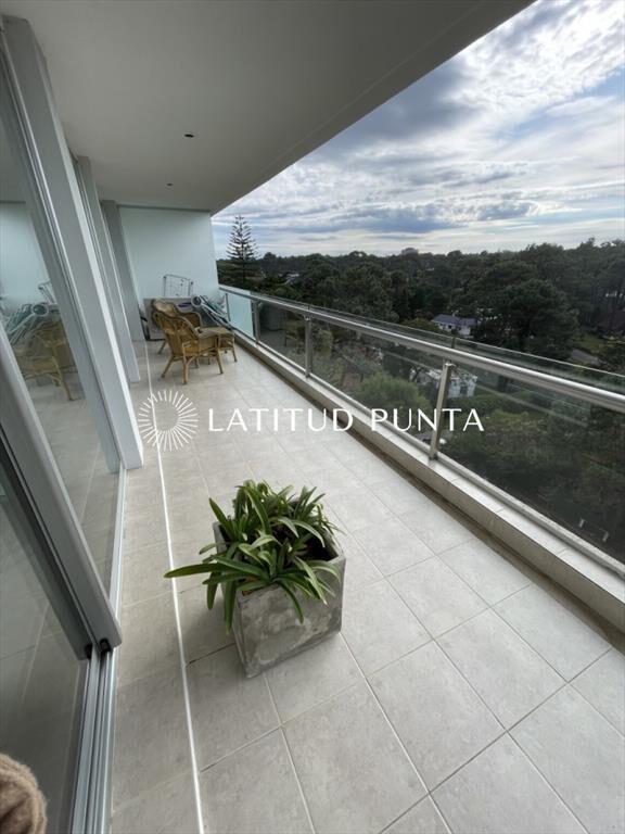 Apartamento en Roosevelt, 1 dormitorio y medio