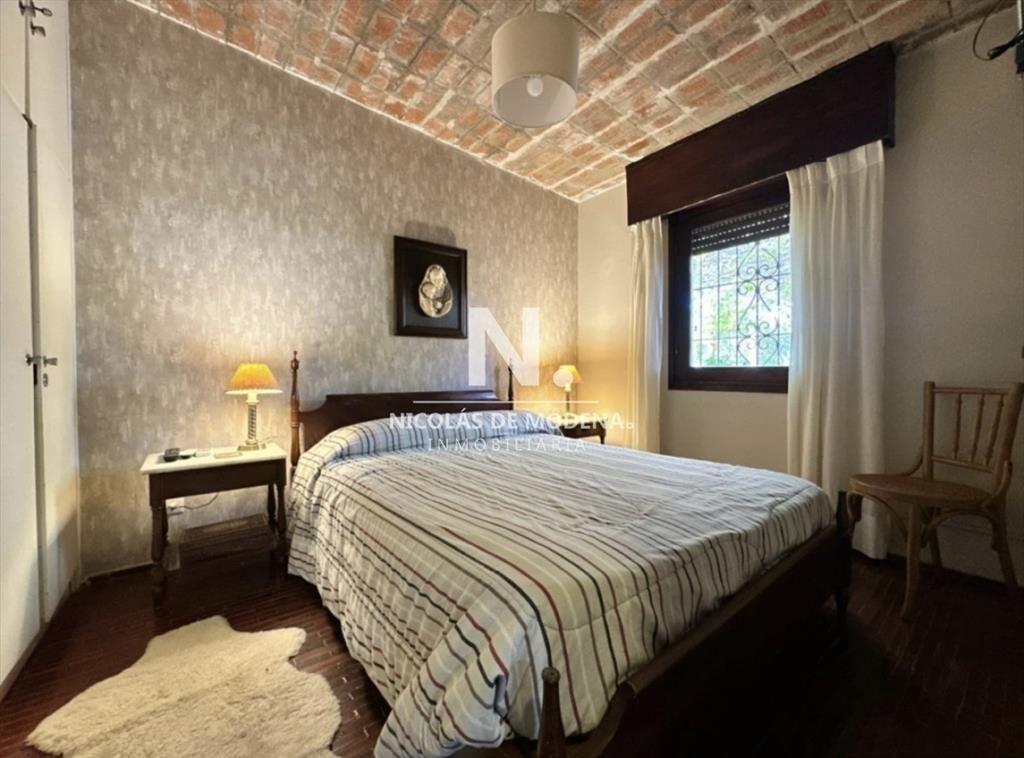En venta casa en Pinares de 2 dormitorios, con de