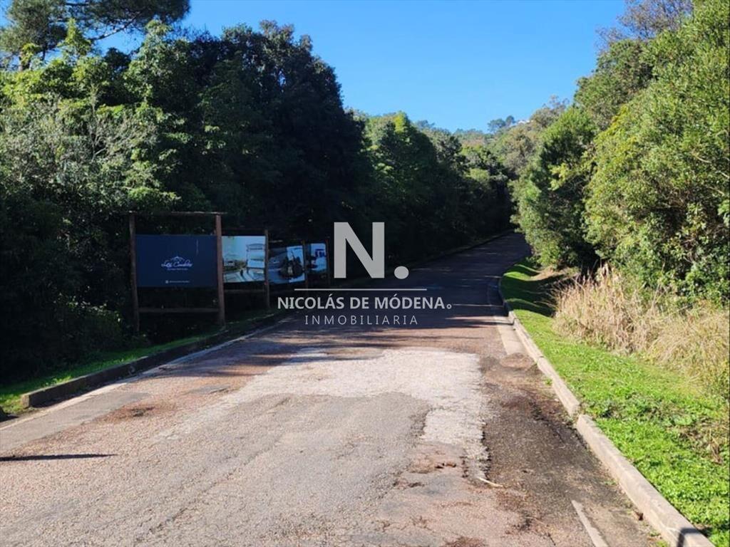 Vende terreno amplio de 4226 m2, en Las Cumbres-