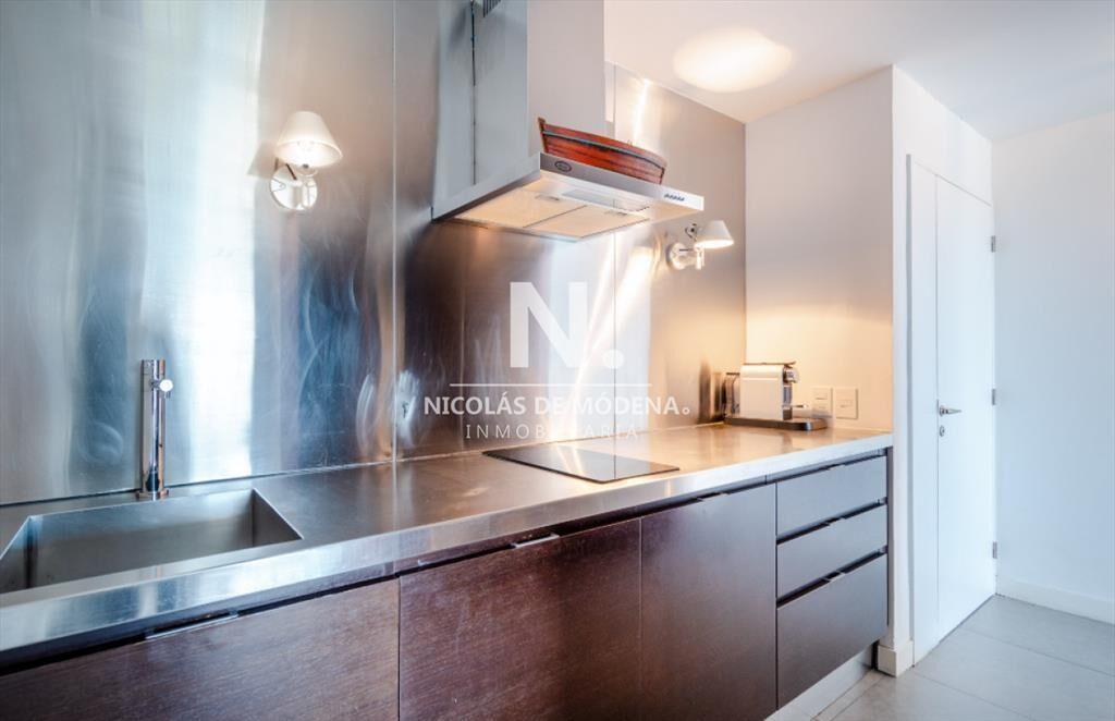 Vende apartamento con vista al mar de 2 en Punta